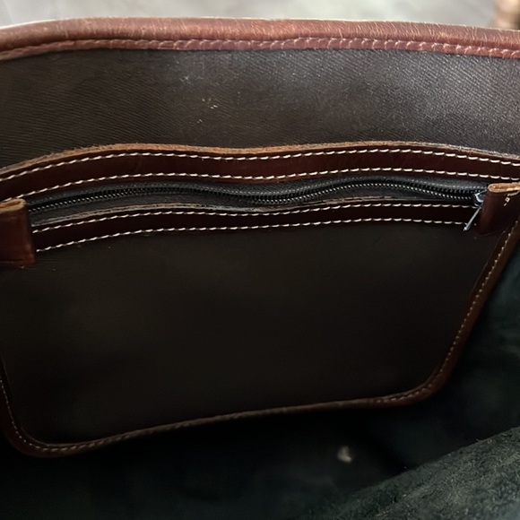 DOONEY & BOURKE VINTAGE LARGE BUCKET BAG WARM CEDAR BLACK ALL WEATHER LE… - Picture 8 of 12